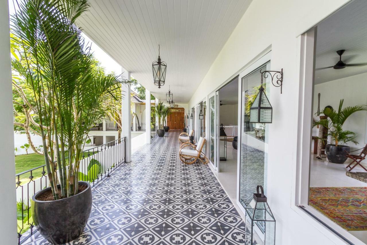 Villa Kusuma - Luxury Sea View 5 Bedroom Villa Close To Savaya อูลูวาตู ภายนอก รูปภาพ