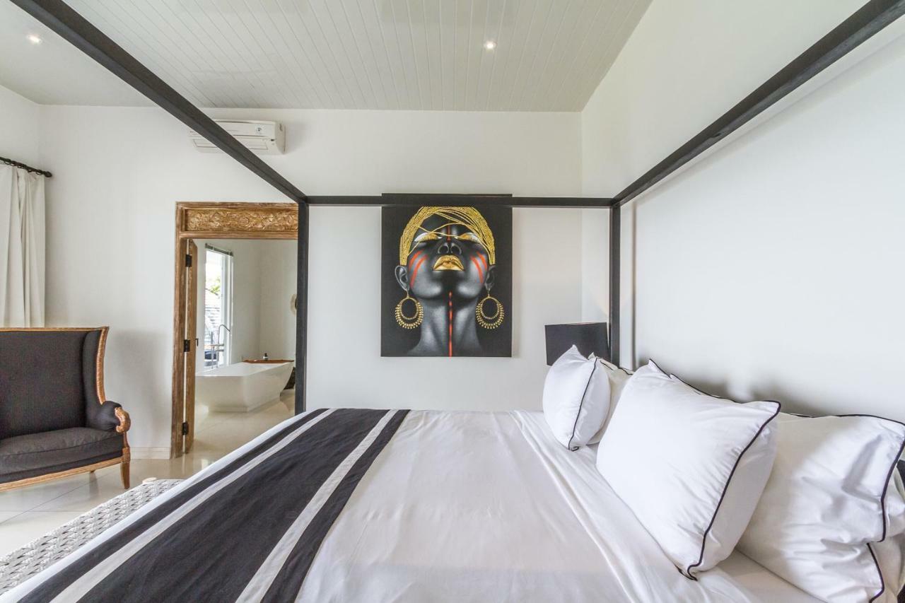 Villa Kusuma - Luxury Sea View 5 Bedroom Villa Close To Savaya อูลูวาตู ภายนอก รูปภาพ